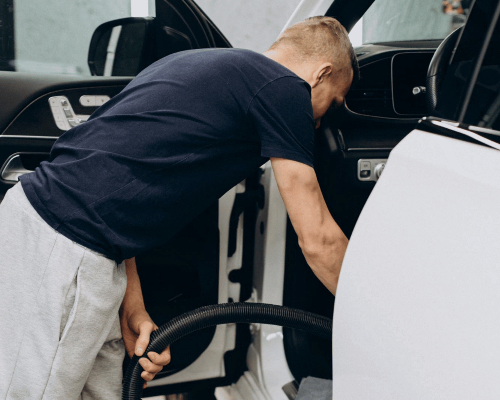 Professional-Installation-of-Car-Front-Windscreen-Armor-Film-Quad-Axis