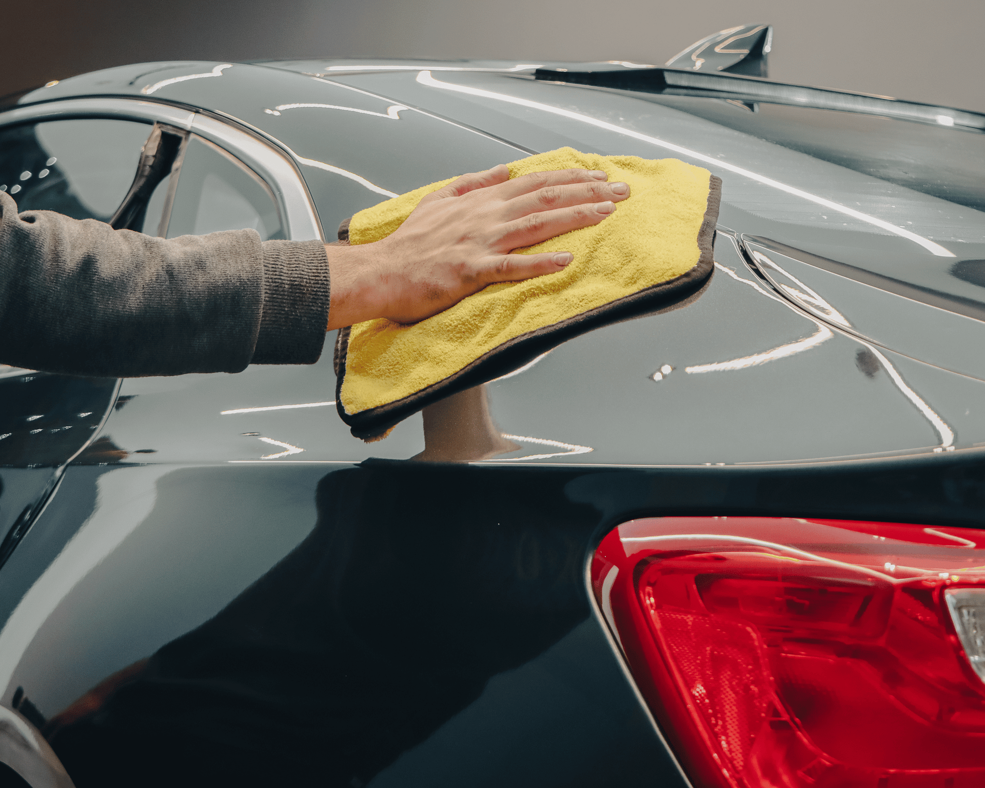 Exterior-Detailing-Car-Premium-Detailing-Service-KSA-QUAD-AXIS
